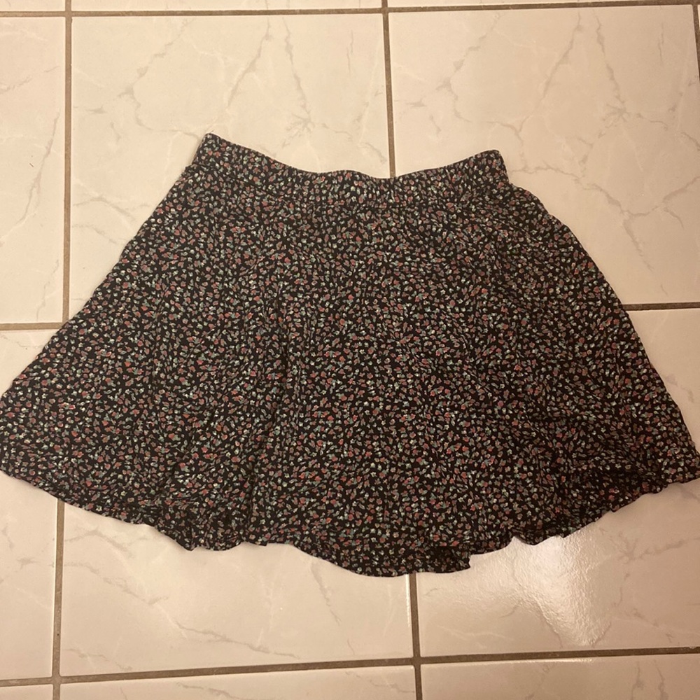 American eagle floral mini skirt